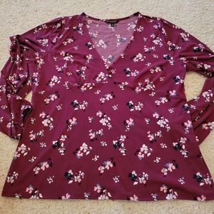 Floral long sleeve top